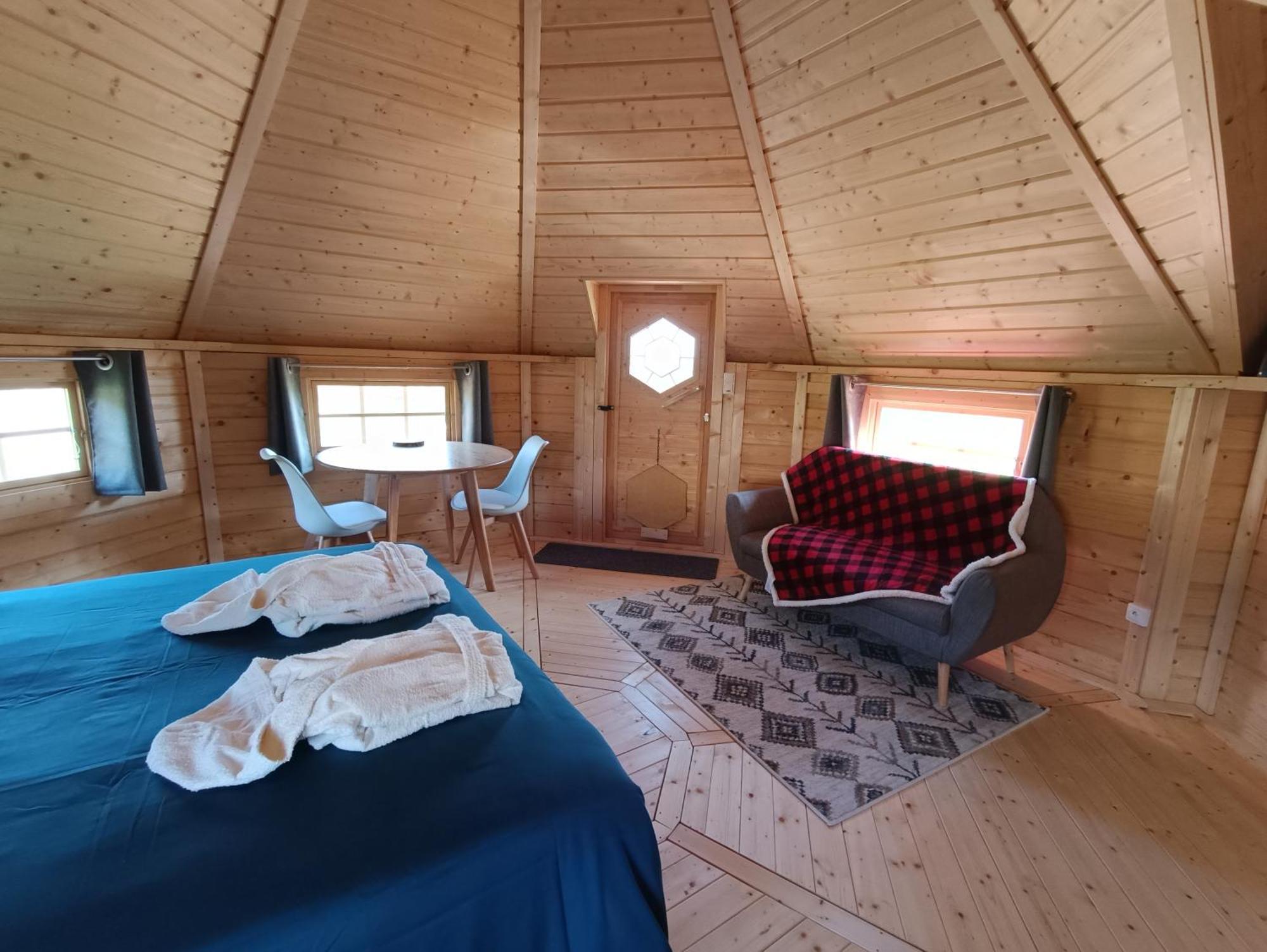 Les Cabanes Du Grand Nord Pradines  Luaran gambar